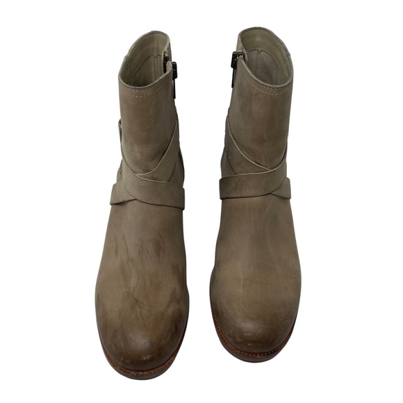 Sorel WOMEN'S CATE™ BUCKLE BOOTIE in Sand Tan size 7 - Picture 2 of 8